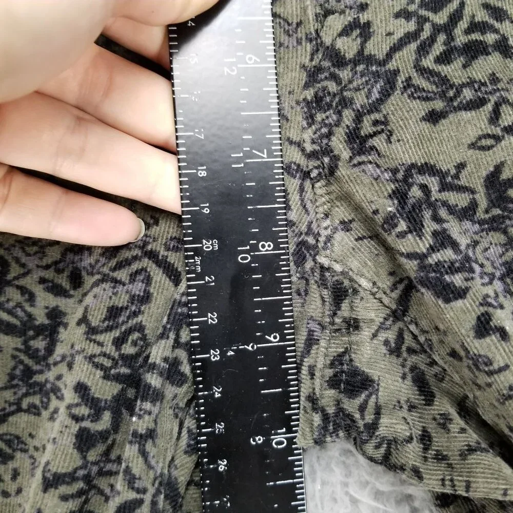 Pilcro Jeans Womens 28 Serif Olive Green Camo Print Corduroy Skinny Stretch - Picture 7 of 15